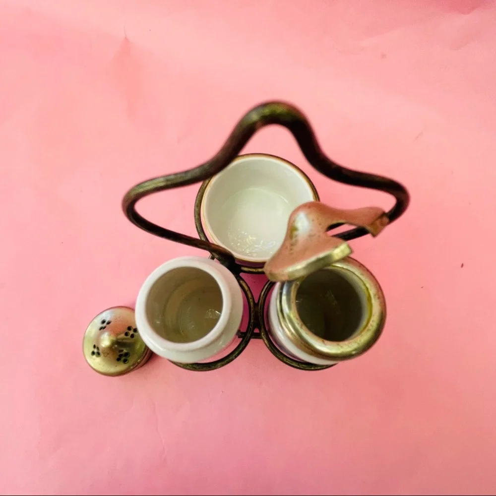Vintage 70’ Victoria China mini table set
